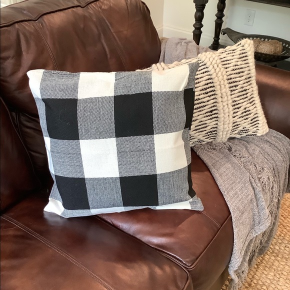 Burlap farmhouse Buffalo check pillow covers❤️❤️ - Picture 7 of 11